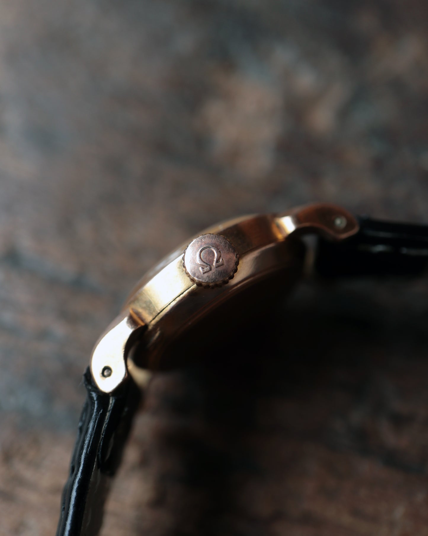 OMEGA_Ref.2443-5_Ladies