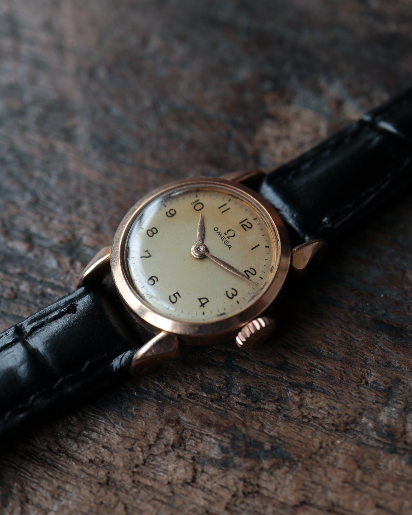 OMEGA_Ref.2443-5_Ladies