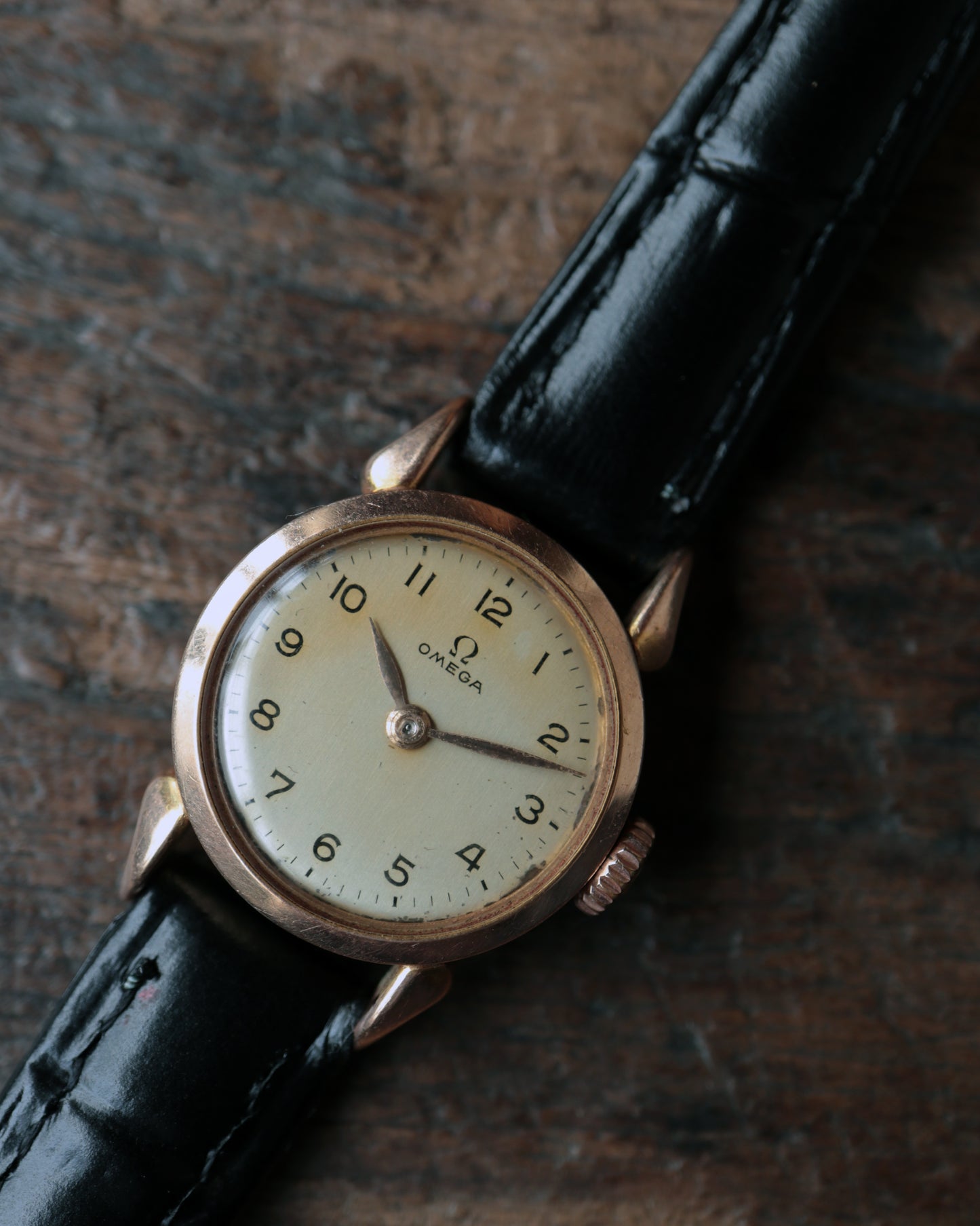 OMEGA_Ref.2443-5_Ladies