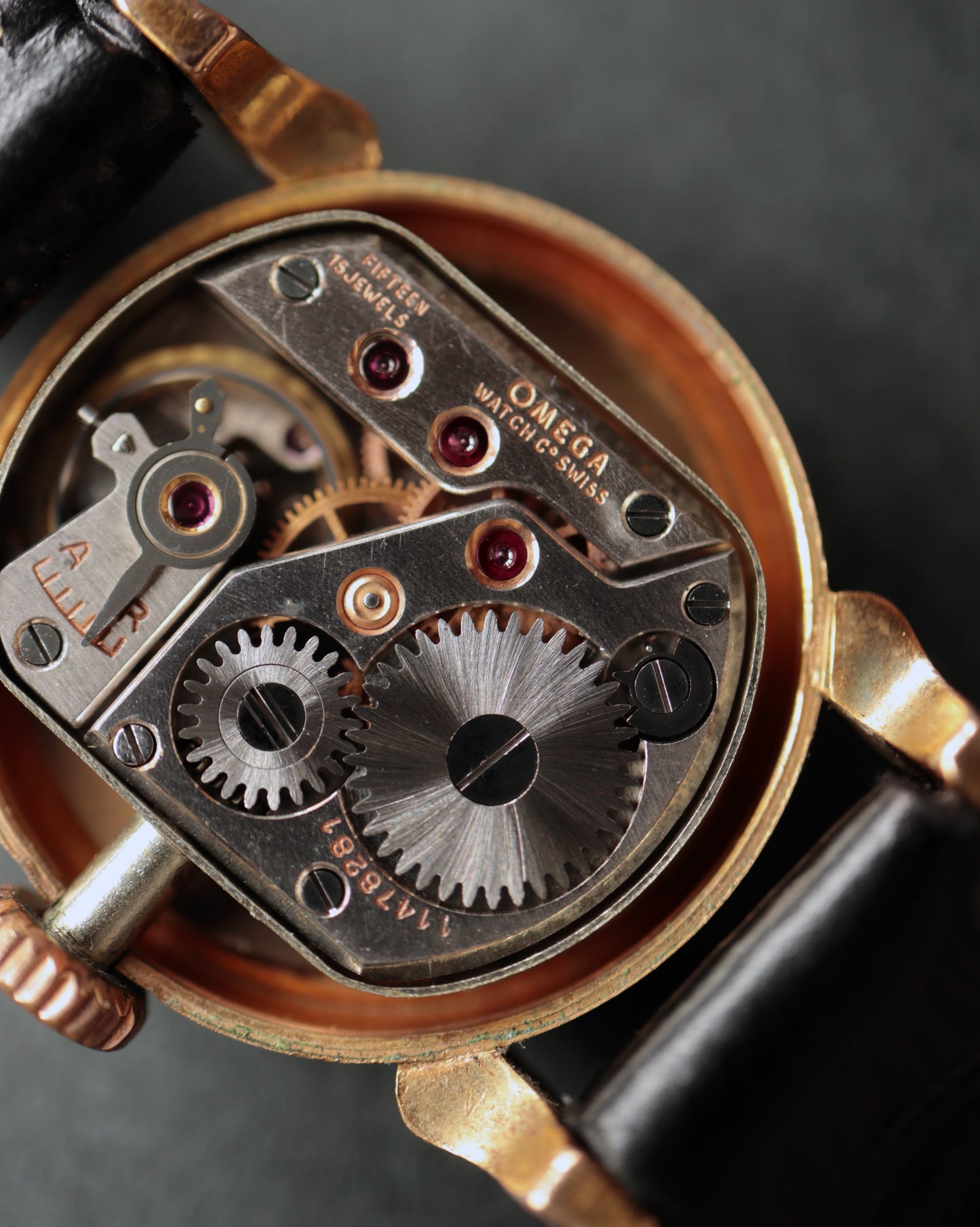 OMEGA_Ref.2443-5_Ladies