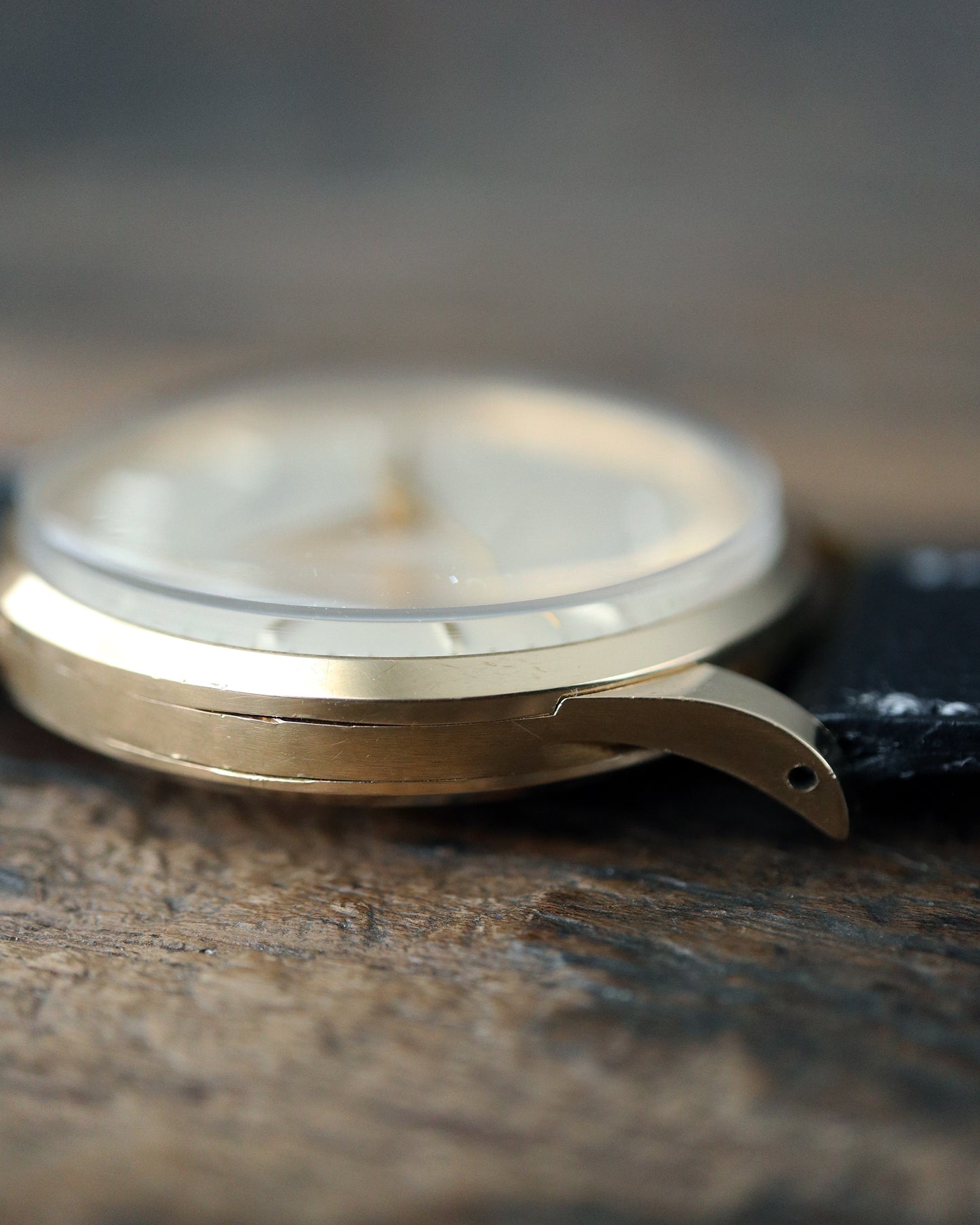 IWC_cal.853_18K SOLIDGOLD CASE