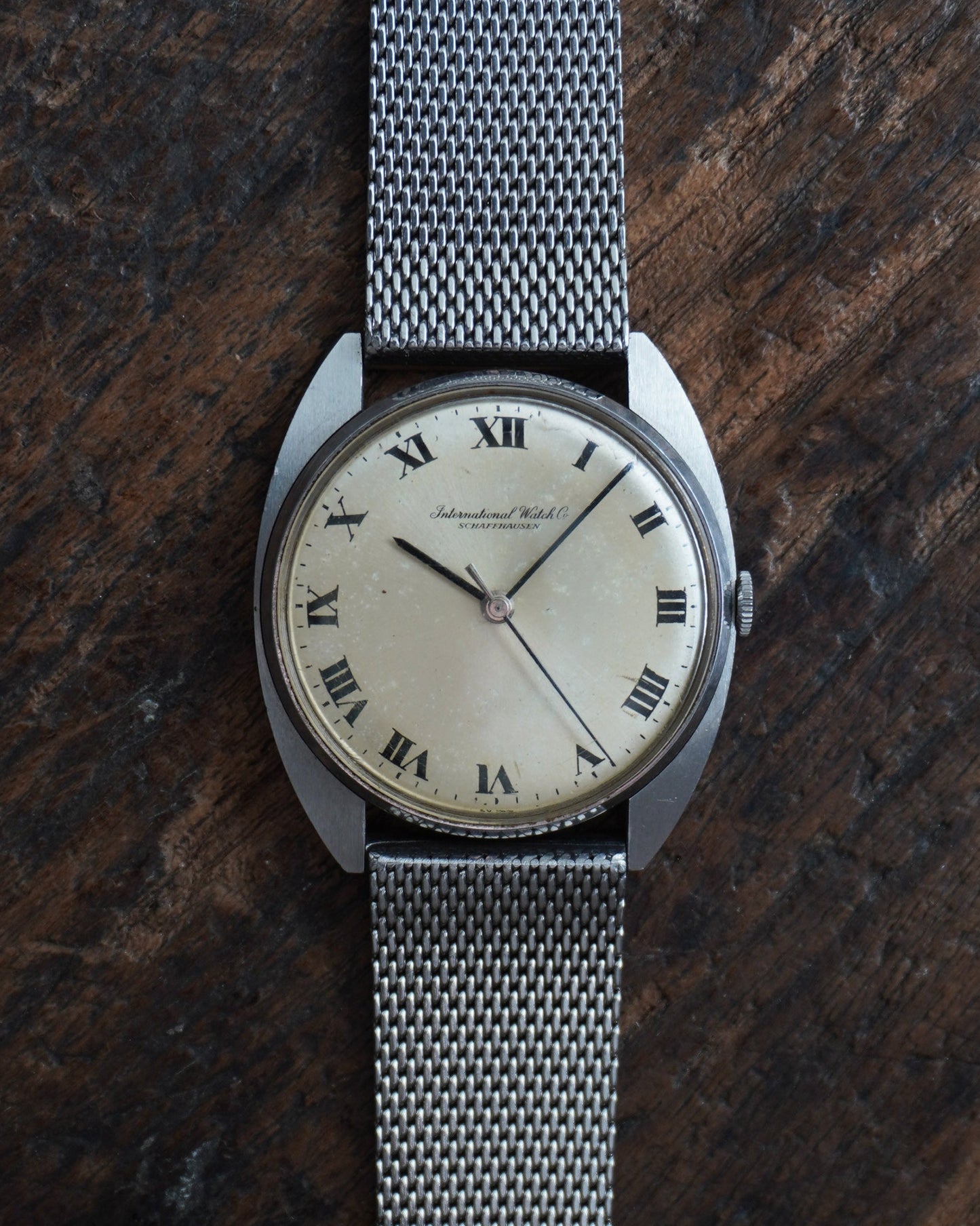 IWC_筆記体ロゴ_cal.402