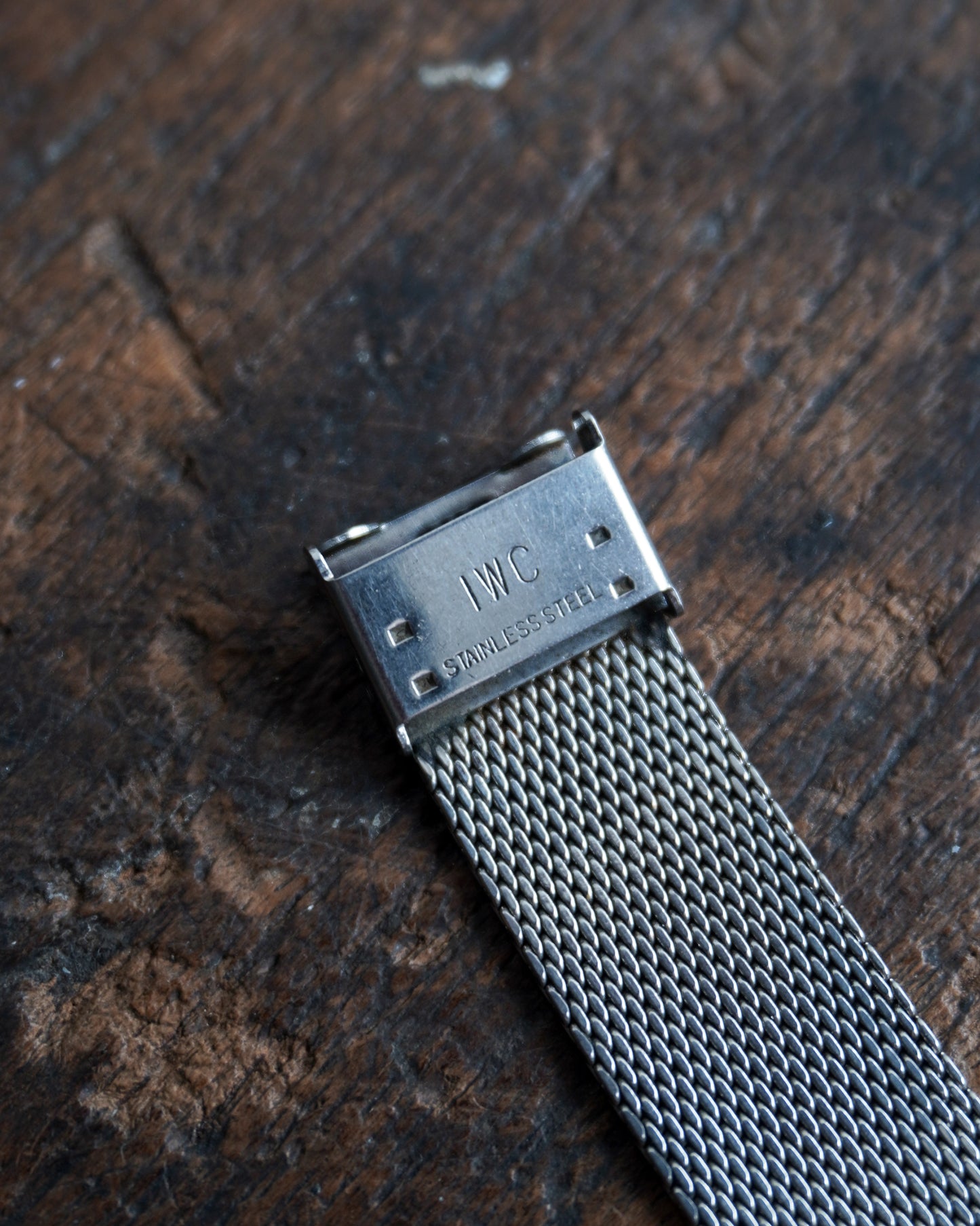 IWC_筆記体ロゴ_cal.402