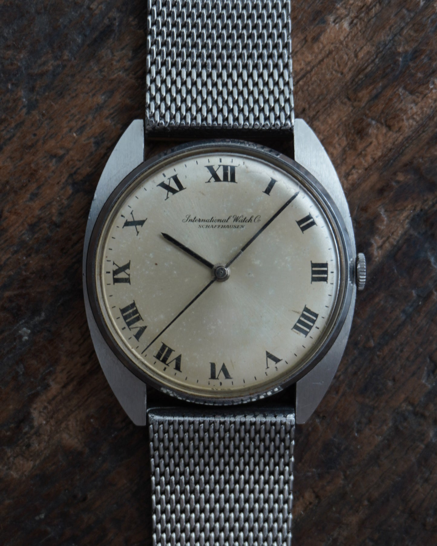 IWC_筆記体ロゴ_cal.402