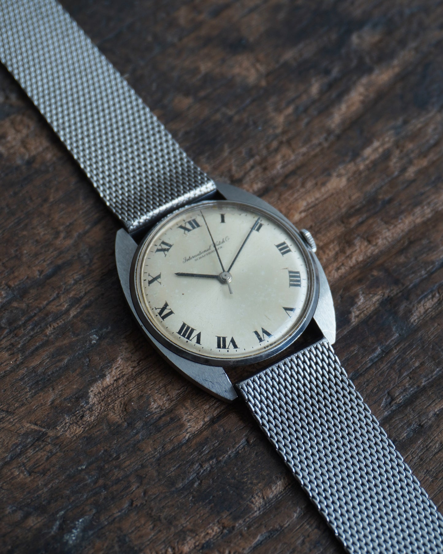 IWC_筆記体ロゴ_cal.402