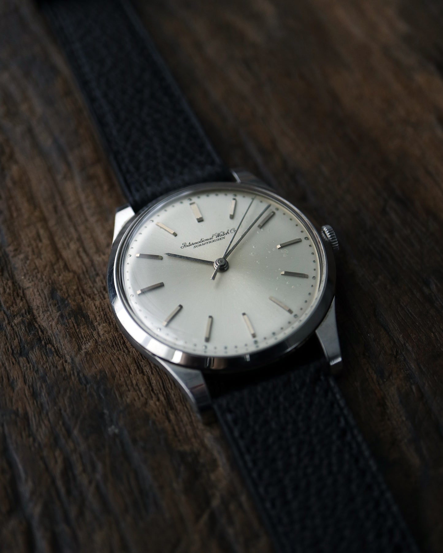 IWC_筆記体ロゴ_cal.89