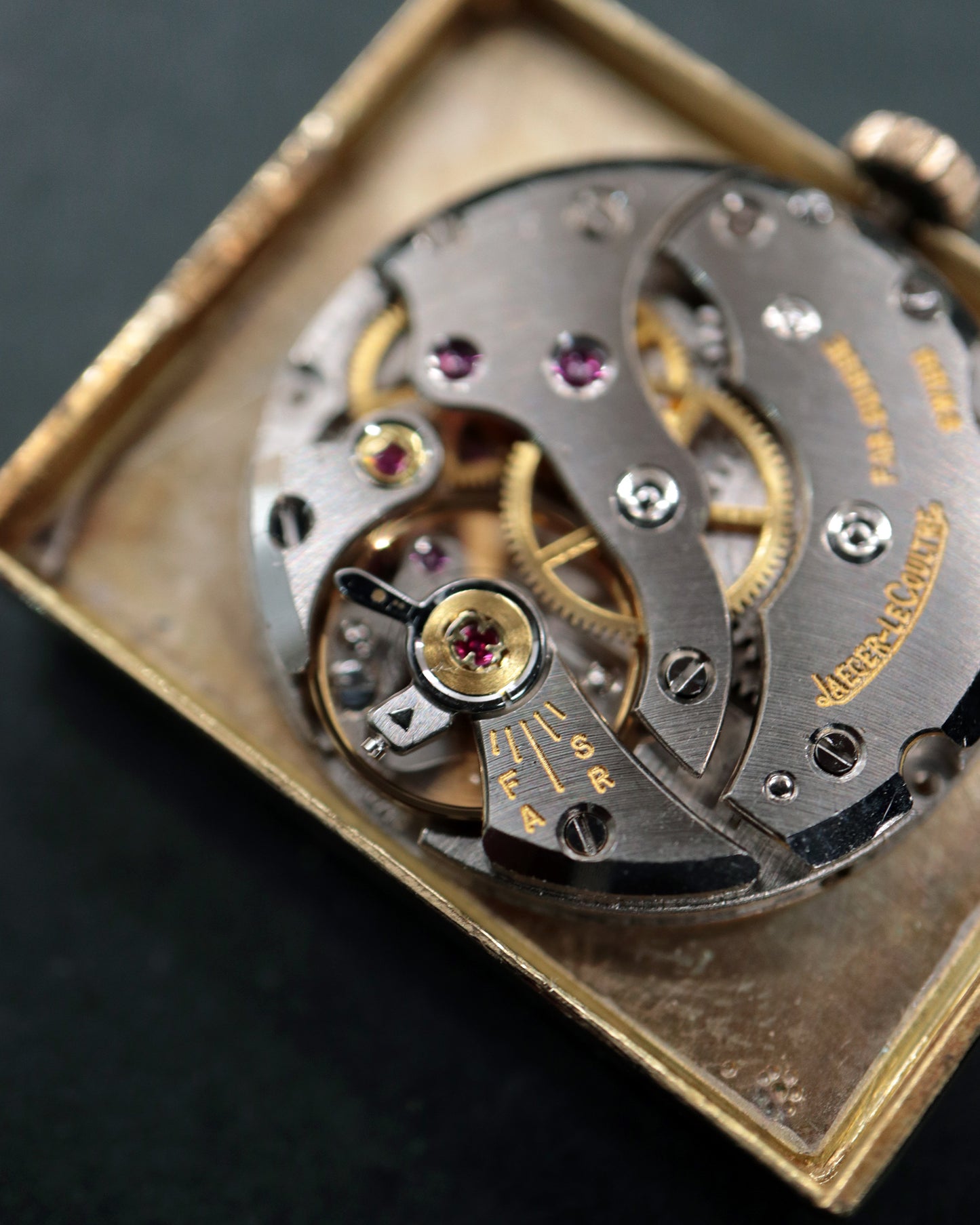 JAEGER LECOULTRE_Ref.9025_18K CASE