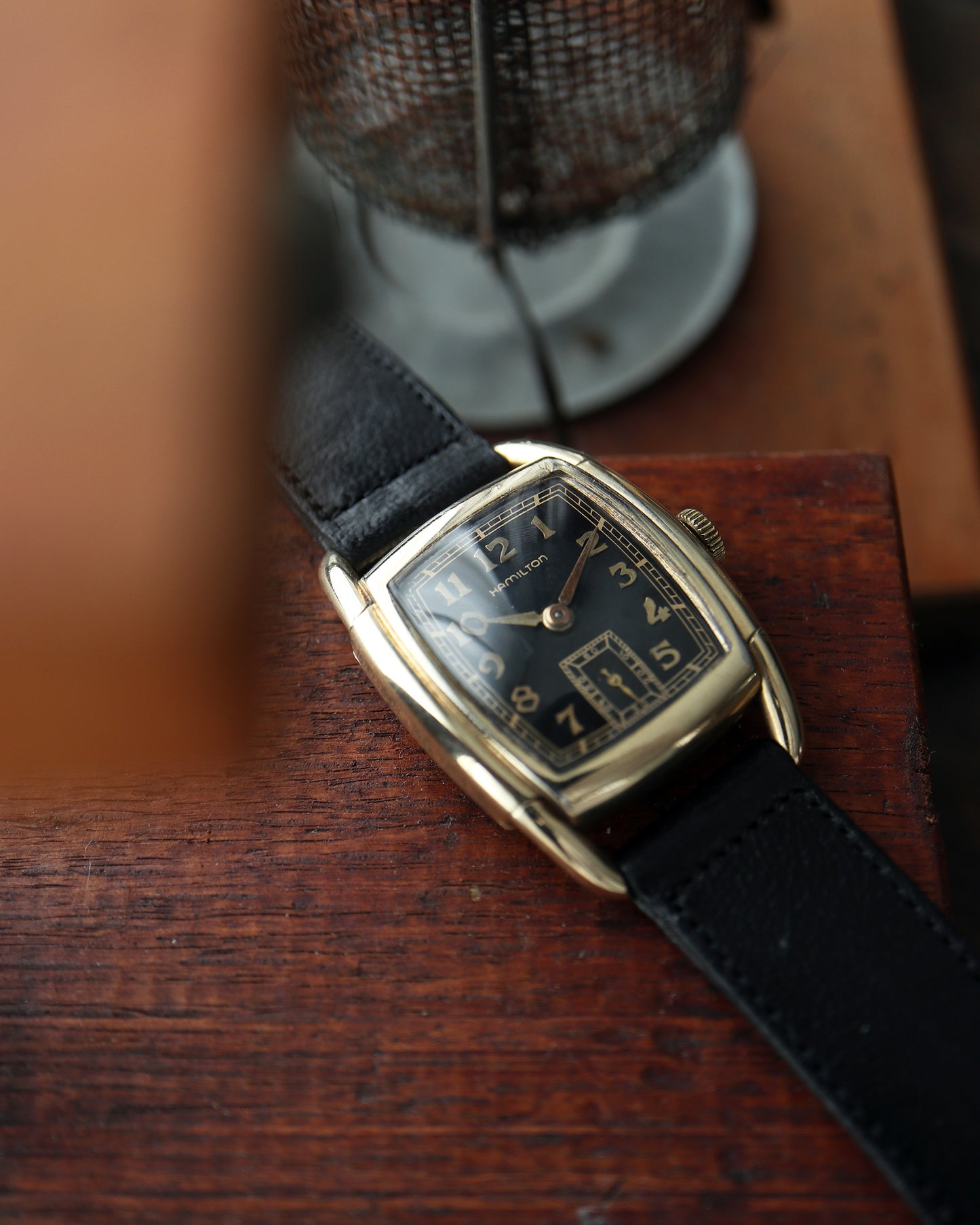 HAMILTON_cal.987A_BLACK DIAL