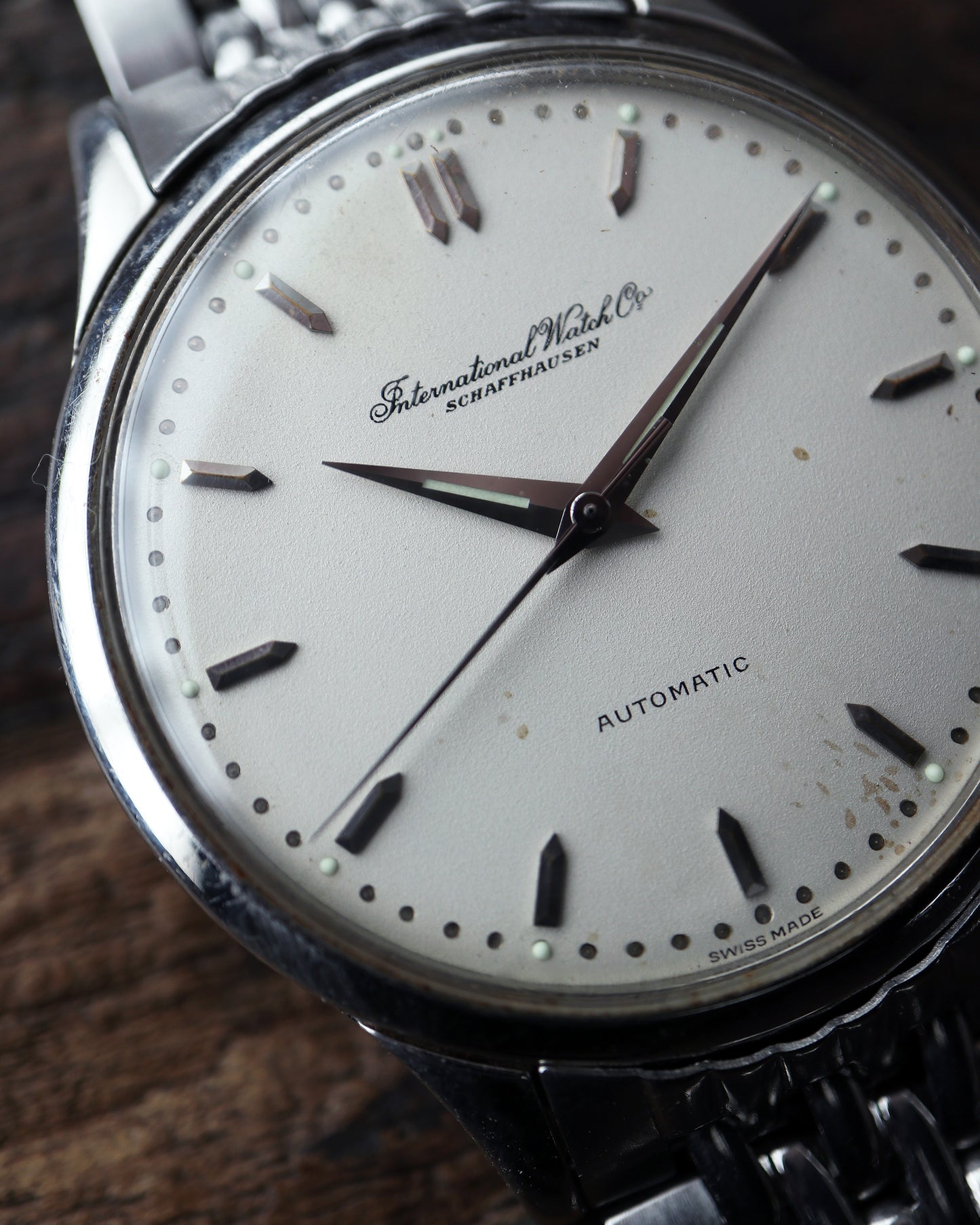 IWC_筆記体ロゴ_Ref.R647A
