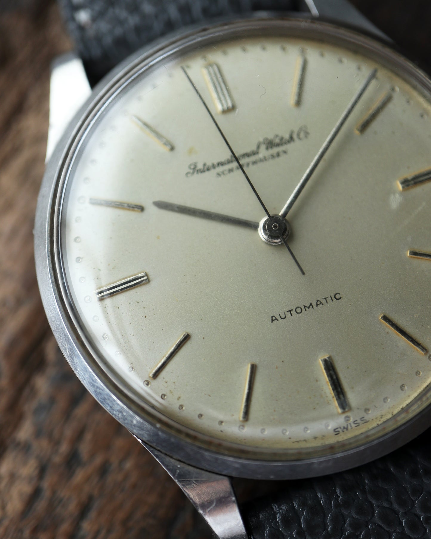 IWC_筆記体ロゴ_cal.852