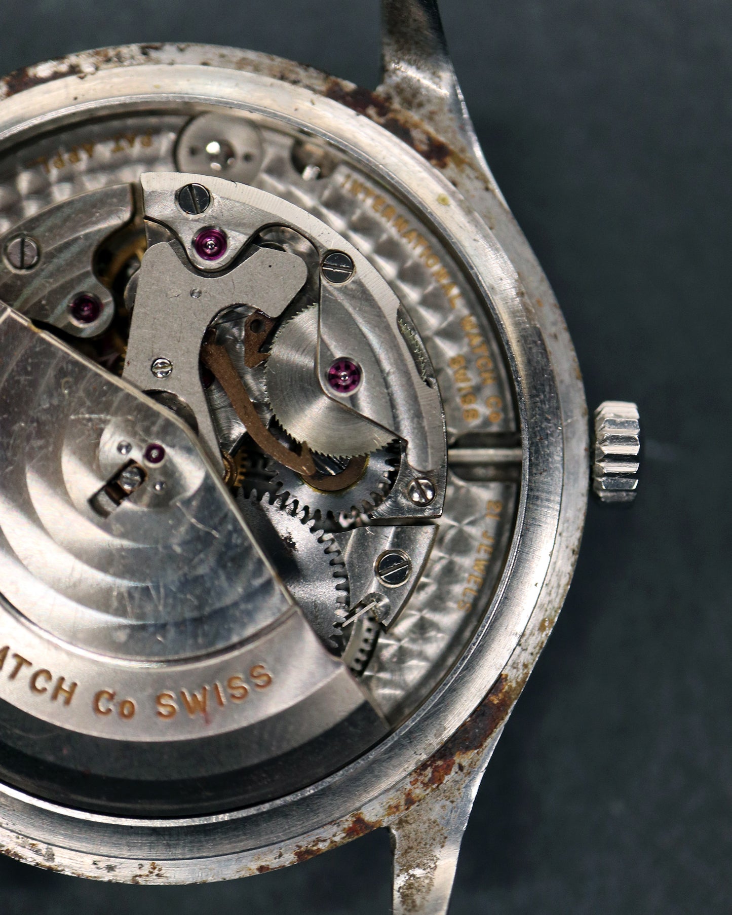 IWC_筆記体ロゴ_cal.852