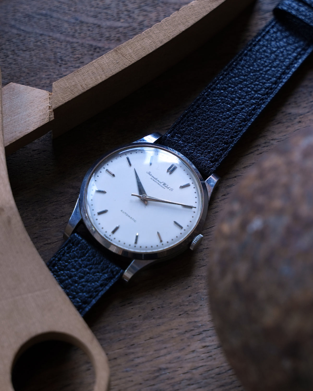 IWC_Cursive Logo_Cal.8531