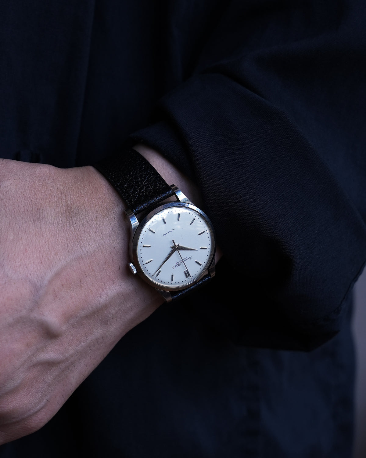 IWC_Cursive Logo_Cal.8531
