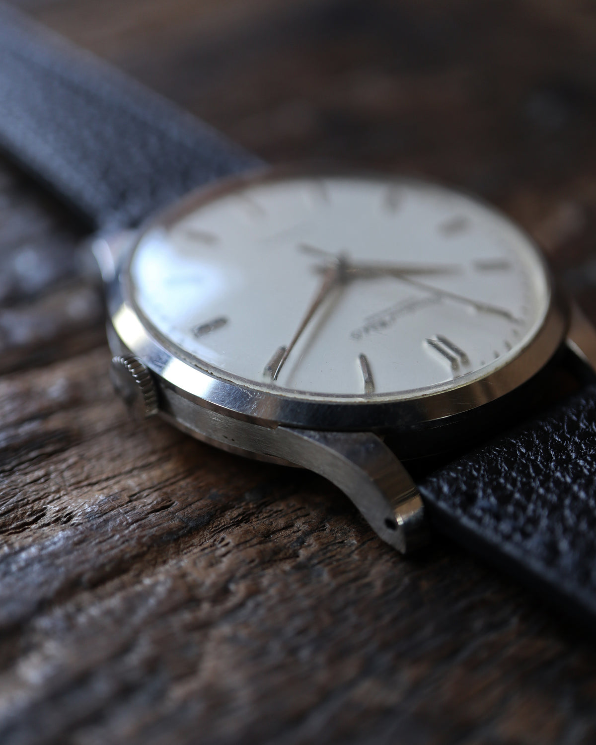 IWC_Cursive Logo_Cal.8531