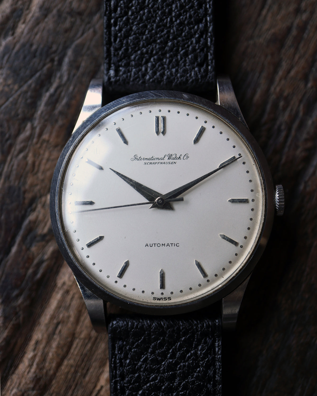 IWC_Cursive Logo_Cal.8531