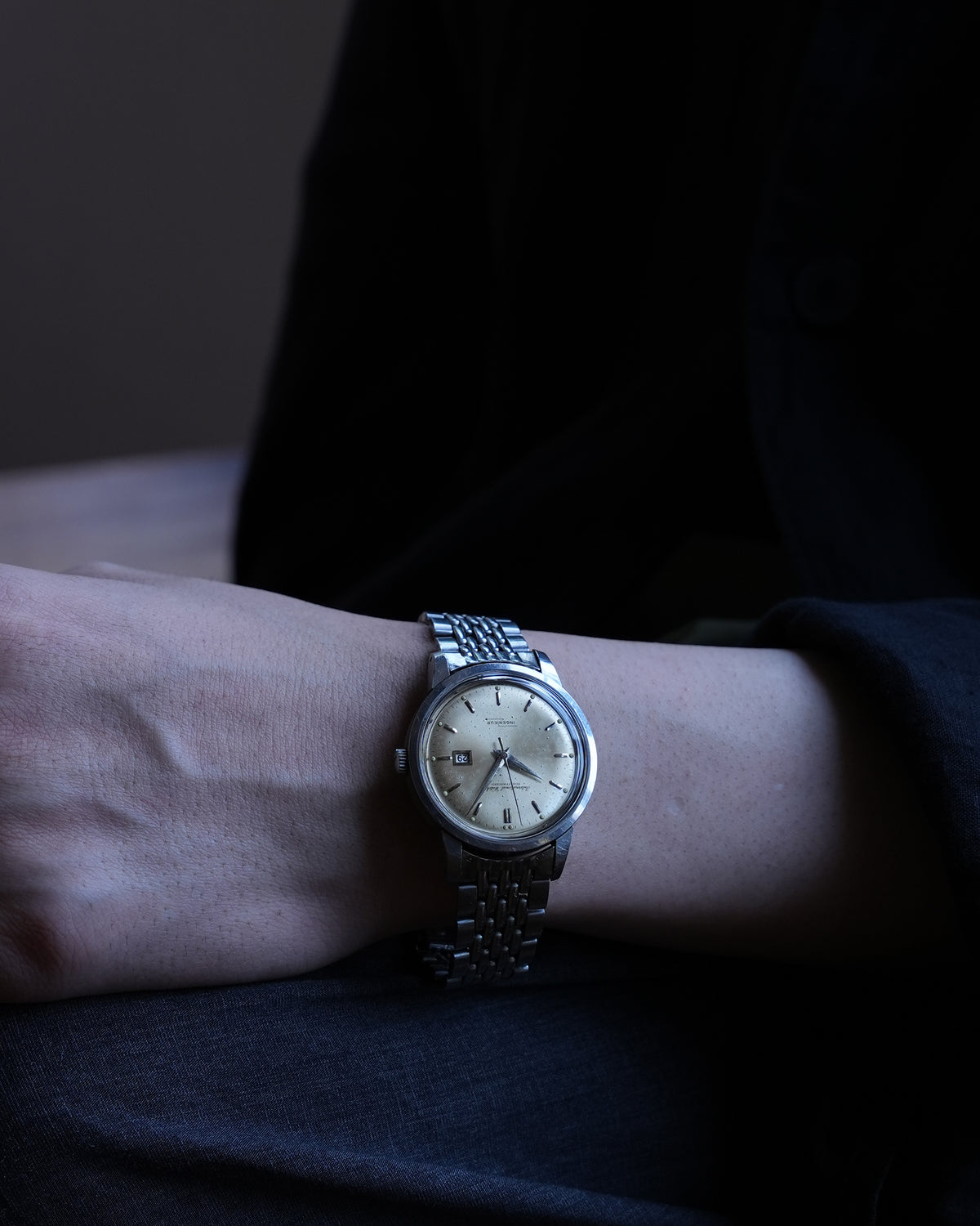 IWC_Cursive Logo_Cal.8531