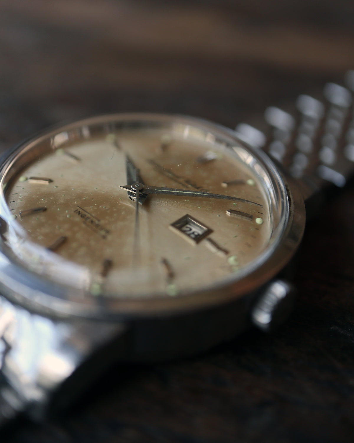 IWC_Cursive Logo_Cal.8531