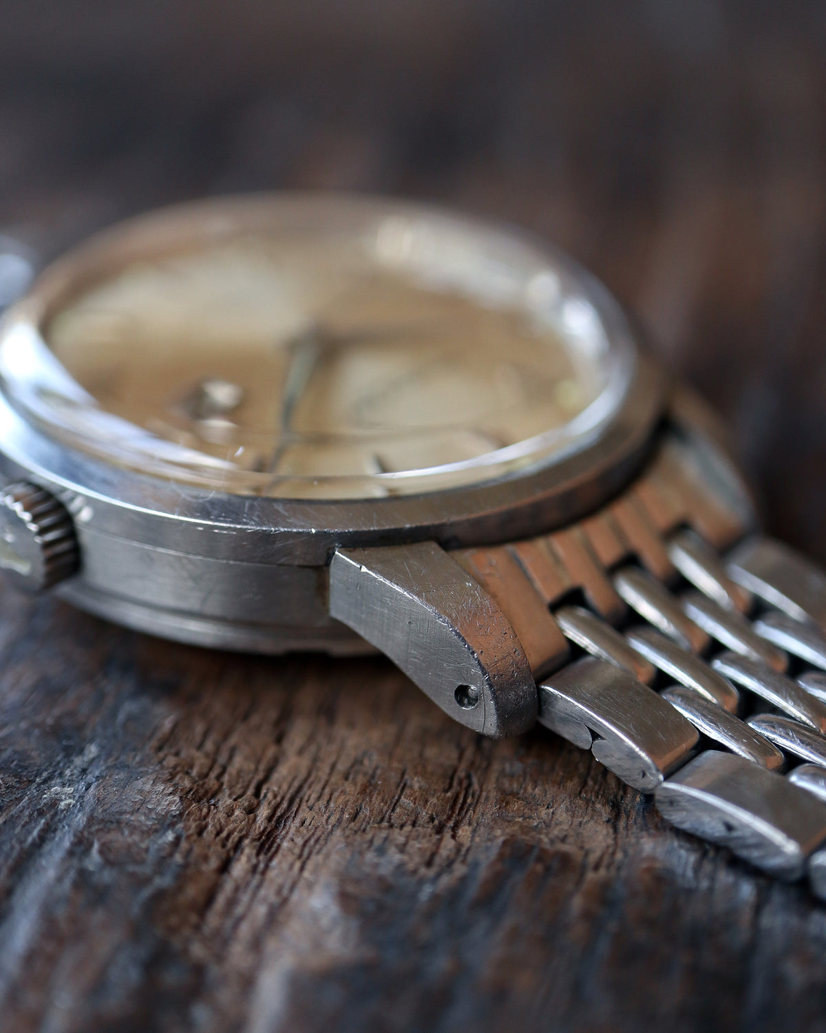 IWC_Cursive Logo_Cal.8531