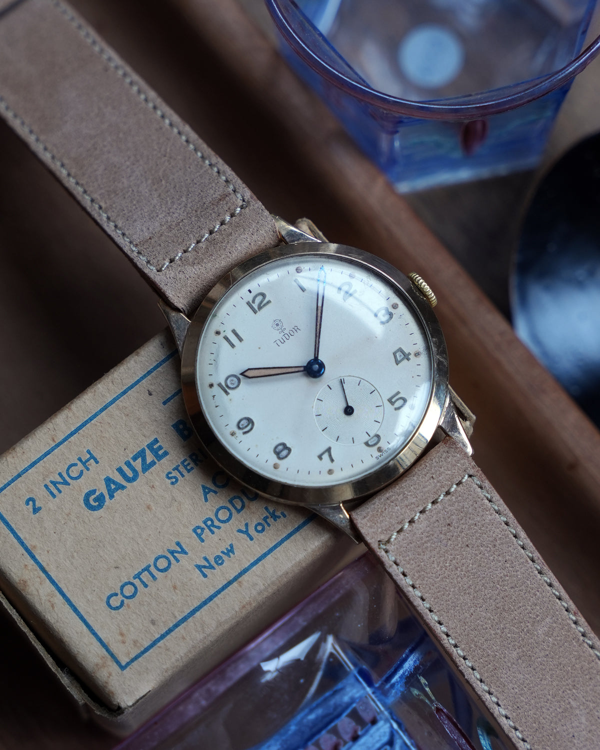 TUDOR_Ref.12890_small rose_9K YG