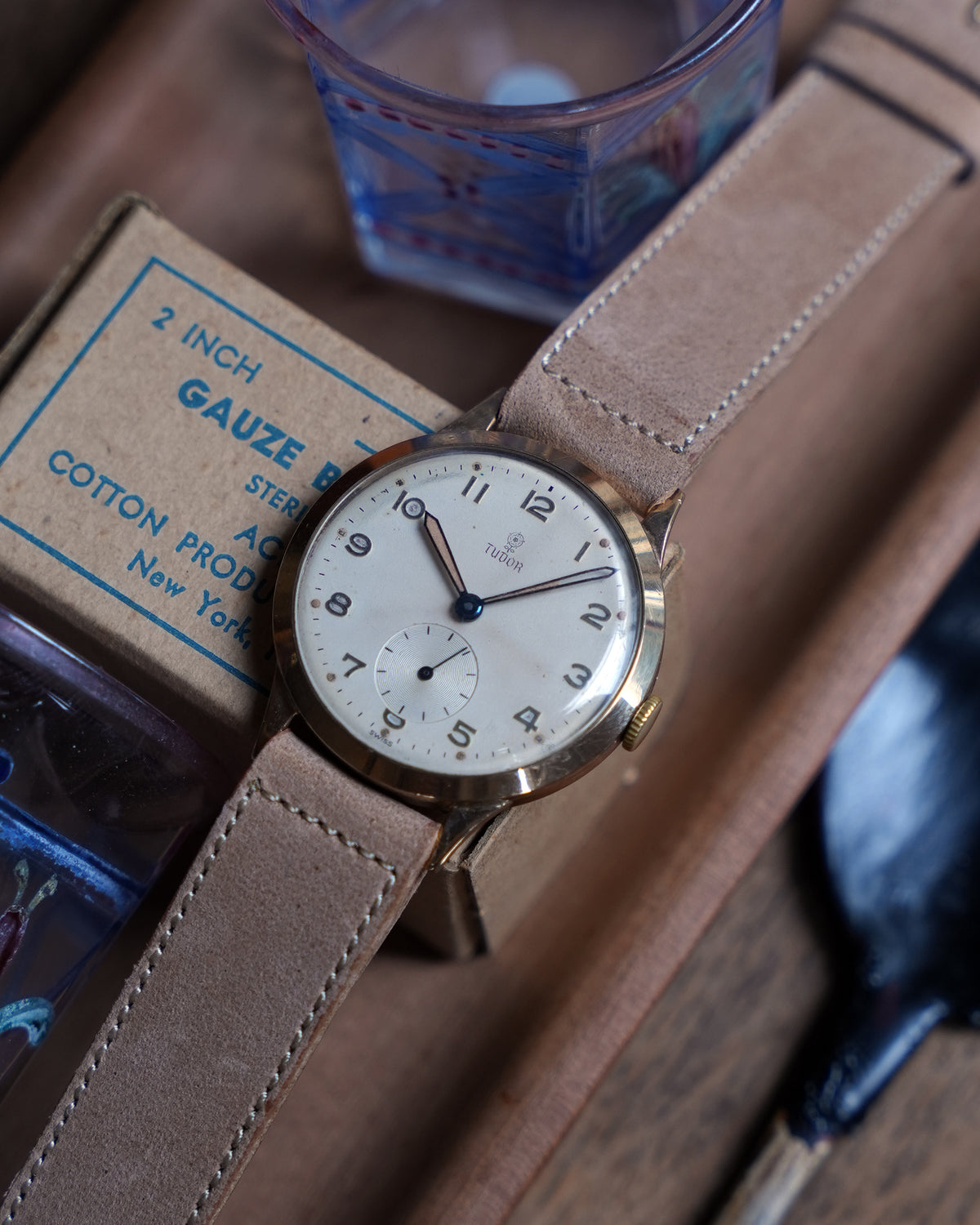 TUDOR_Ref.12890_small rose_9K YG