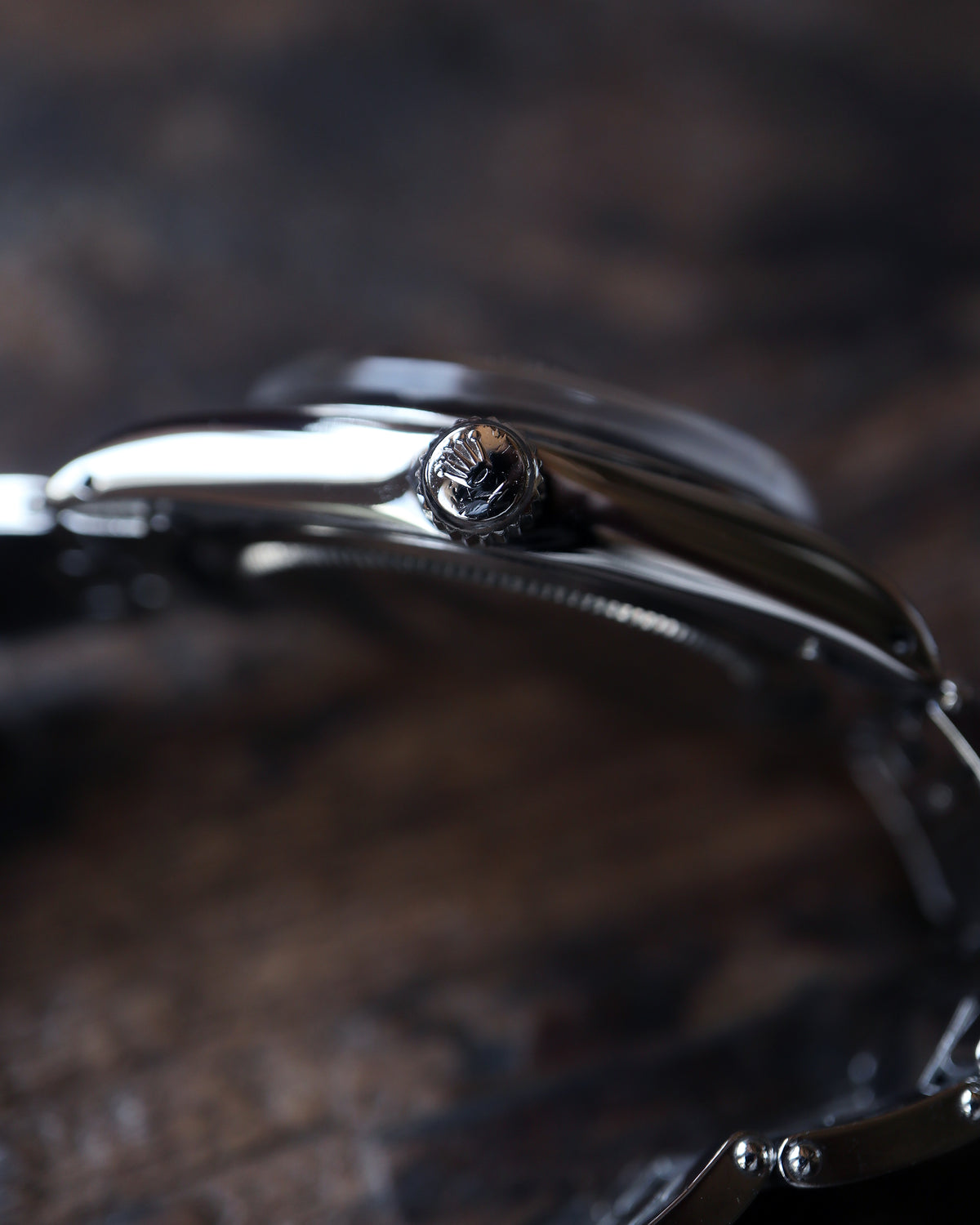 ROLEX_OYSTER DATE_Ref.6694_BLACK DIAL