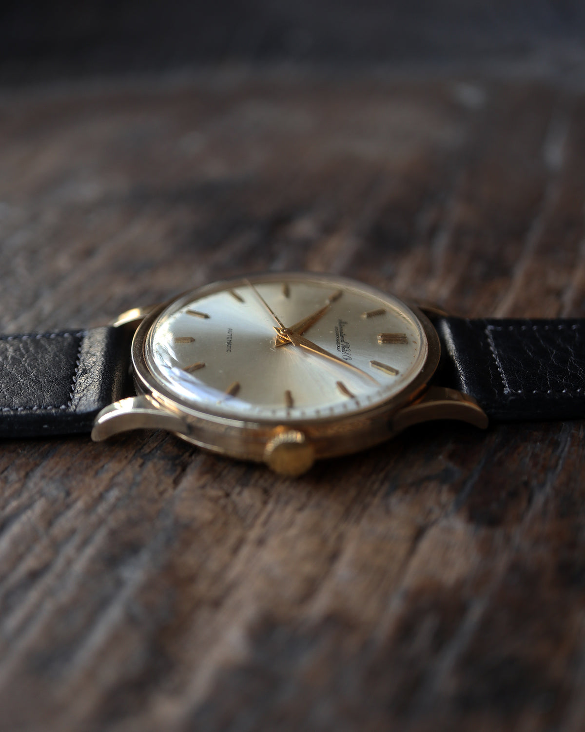 IWC_筆記体ロゴ_cal.8531_Flat Bezel_18K YG