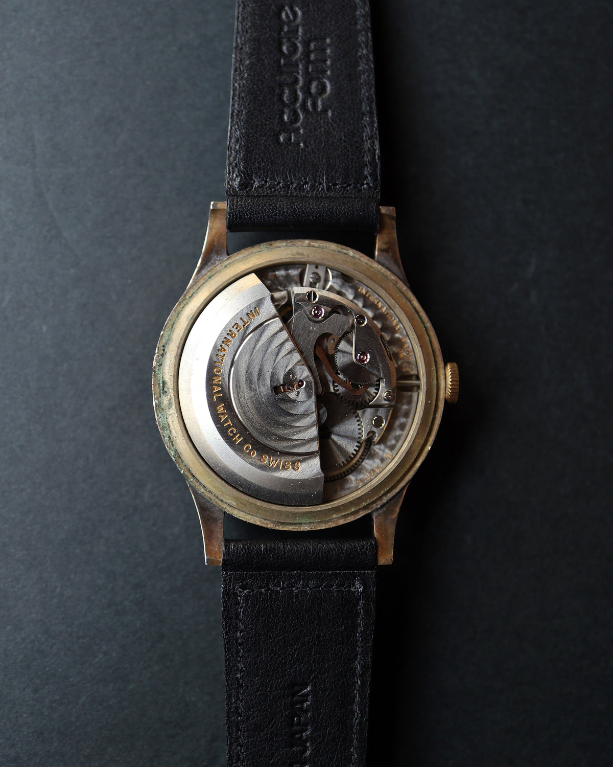 IWC_筆記体ロゴ_cal.8531_Flat Bezel_18K YG