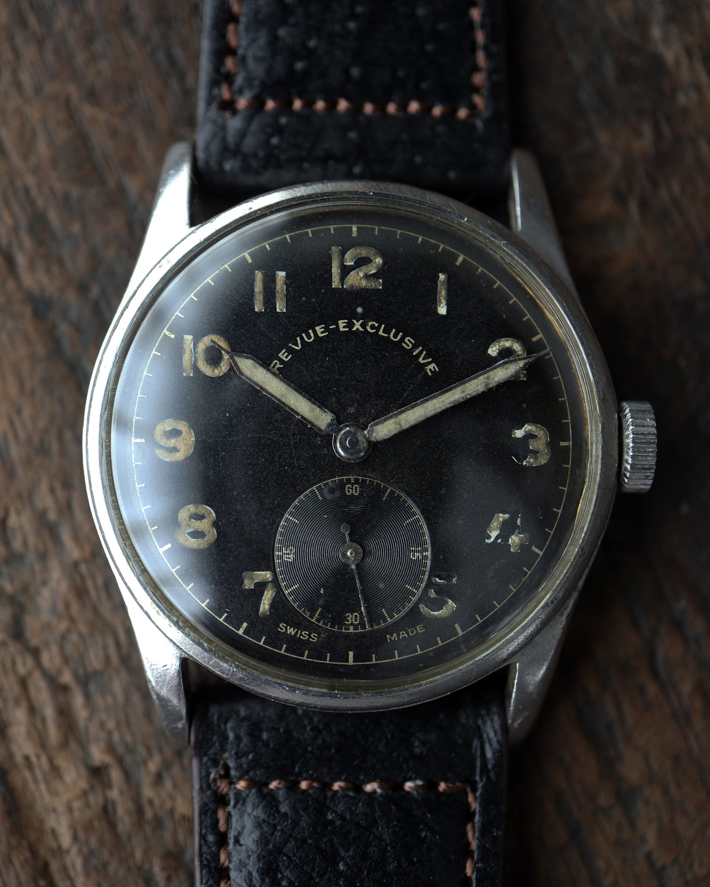 REVUE_cal.REVUE77