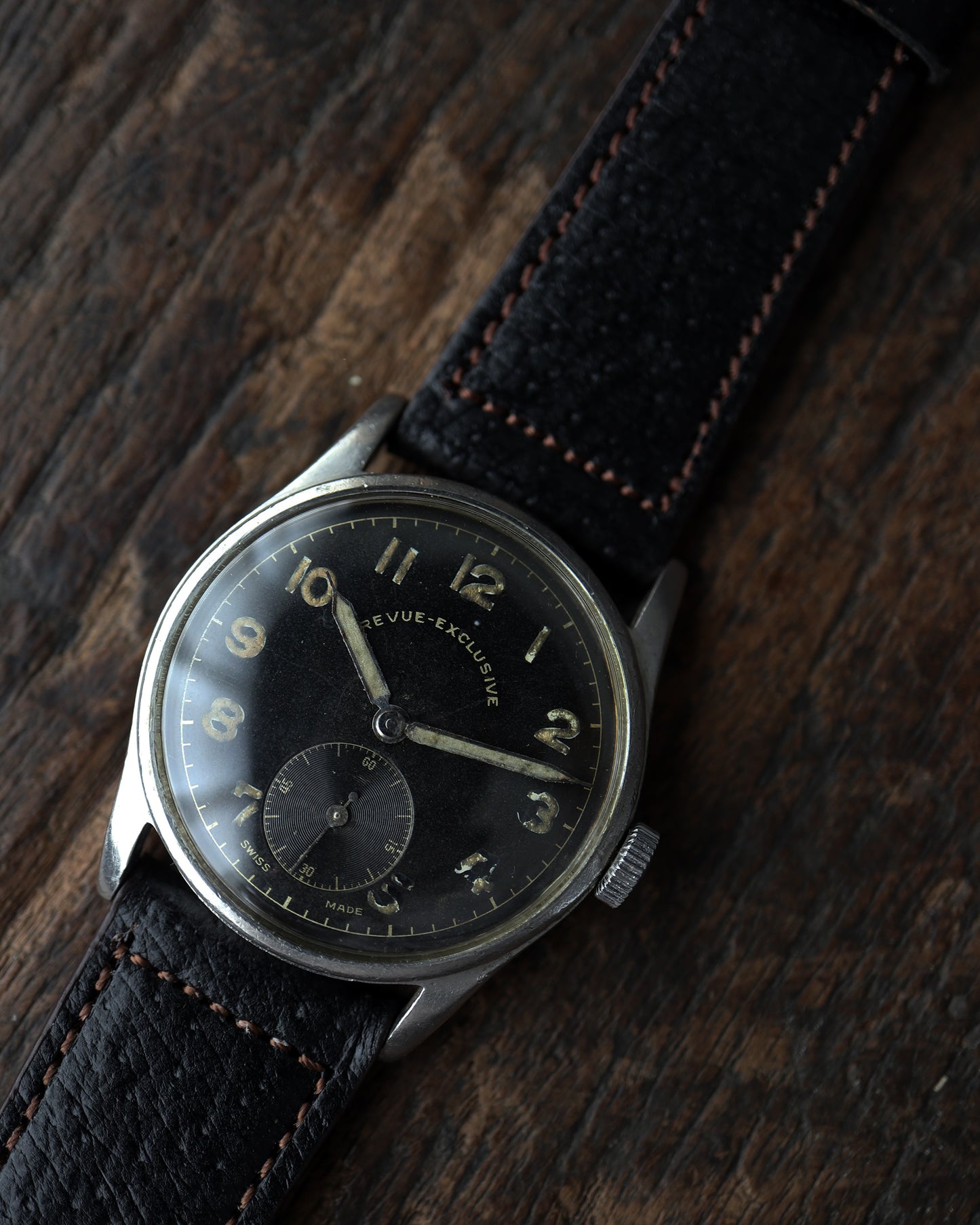 REVUE_cal.REVUE77
