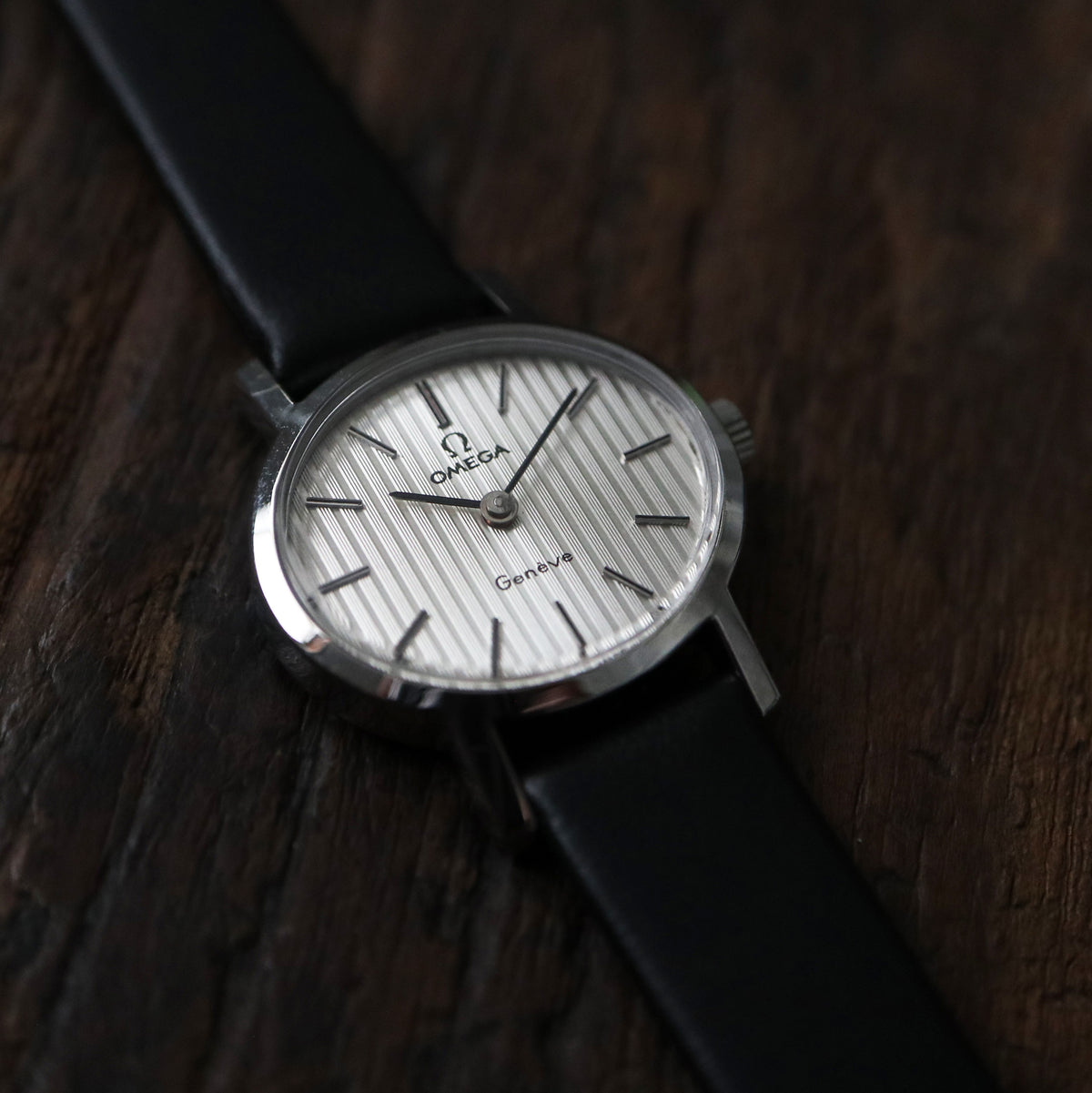OMEGA_GENEVE_OVAL CASE_Ladies